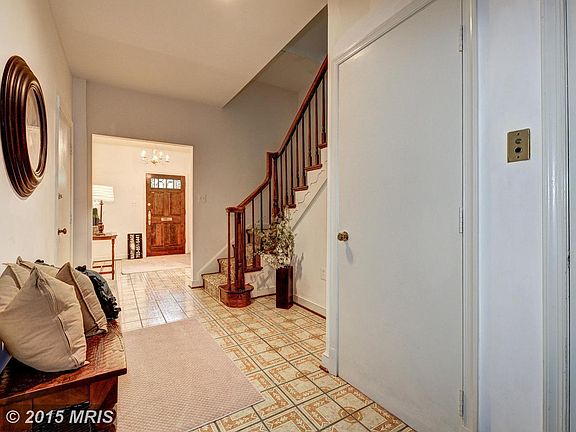 2nd image of 2416 S Queen St