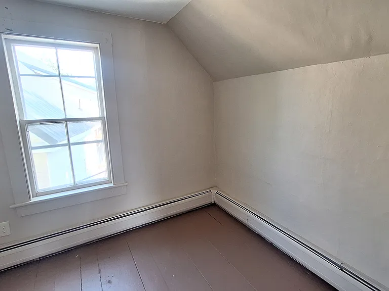 73 Bosworth St — Photo 11