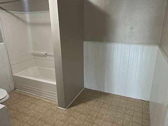 5th image of 99 Oak St #1L