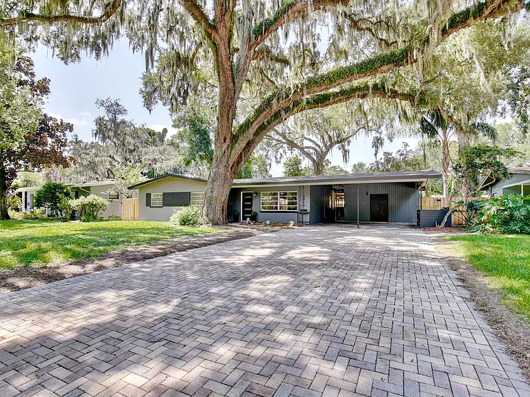 2914 Lando Ln — Photo 3