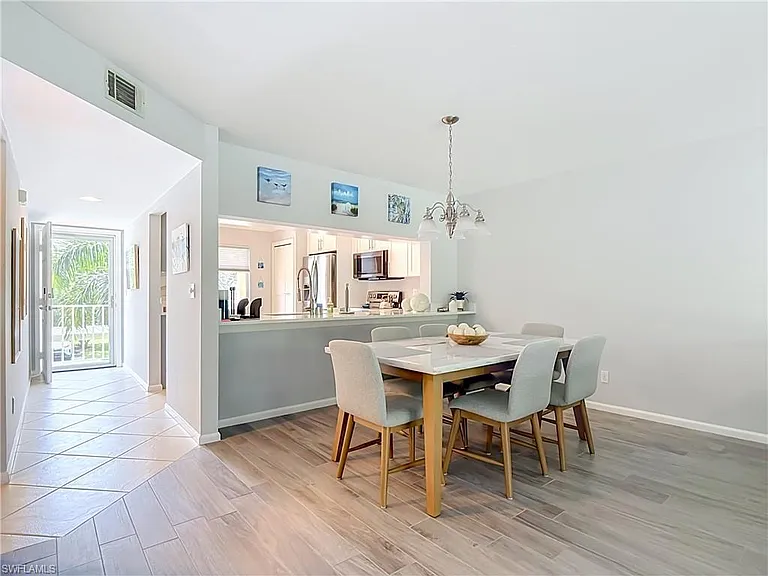 3685 Amberly Cir #D203 — Photo 16