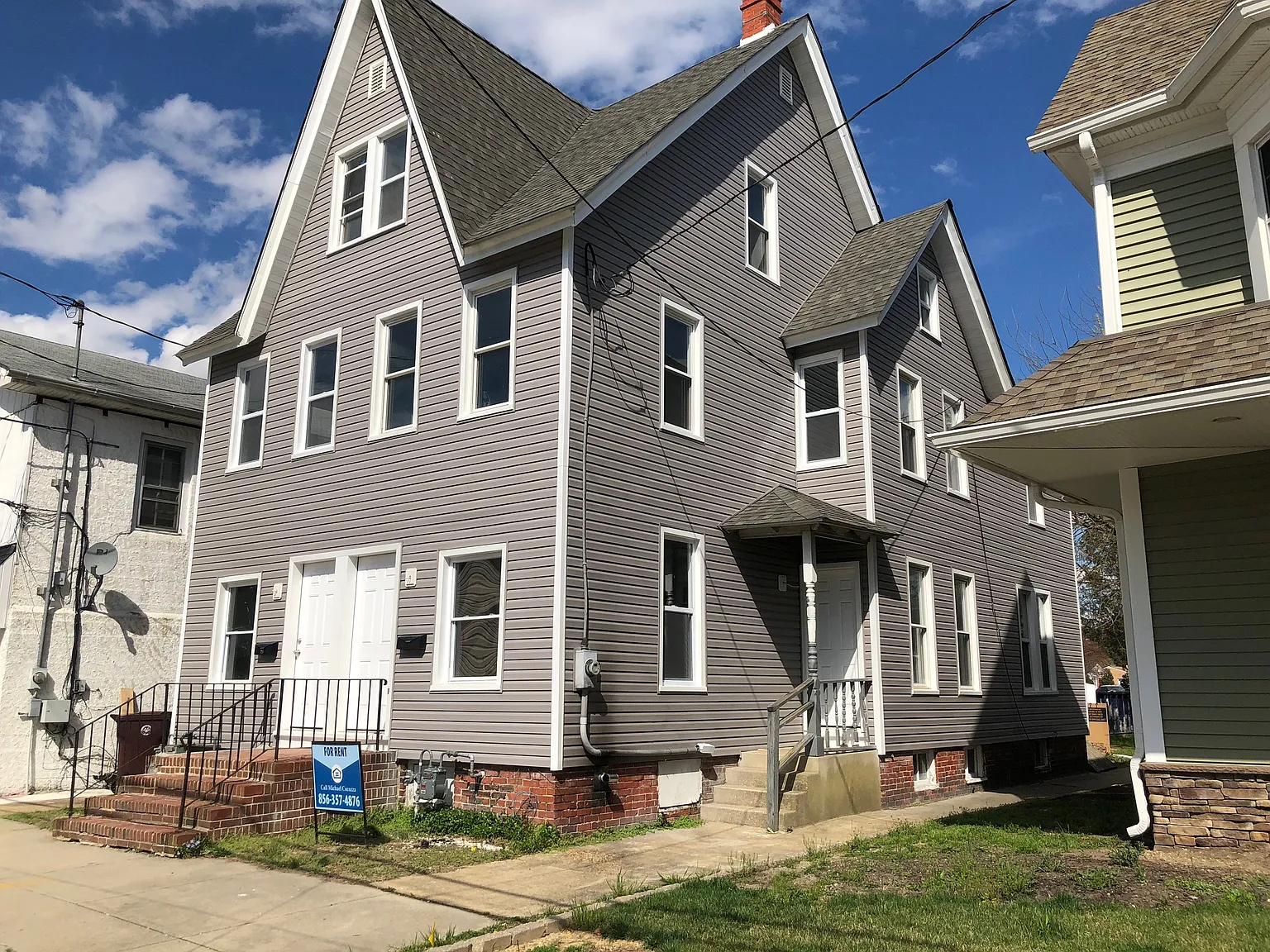 3 bed, 1500 sqft, $2,100 — Photo 2