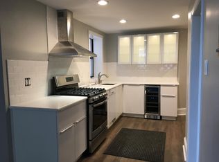 869 N 29th St #1, Philadelphia, PA 19130