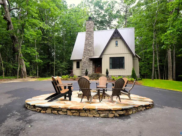 858 County Road 613, Mentone, AL 35984