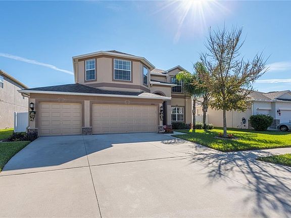 2nd image of 3868 Buckinghamshire Dr