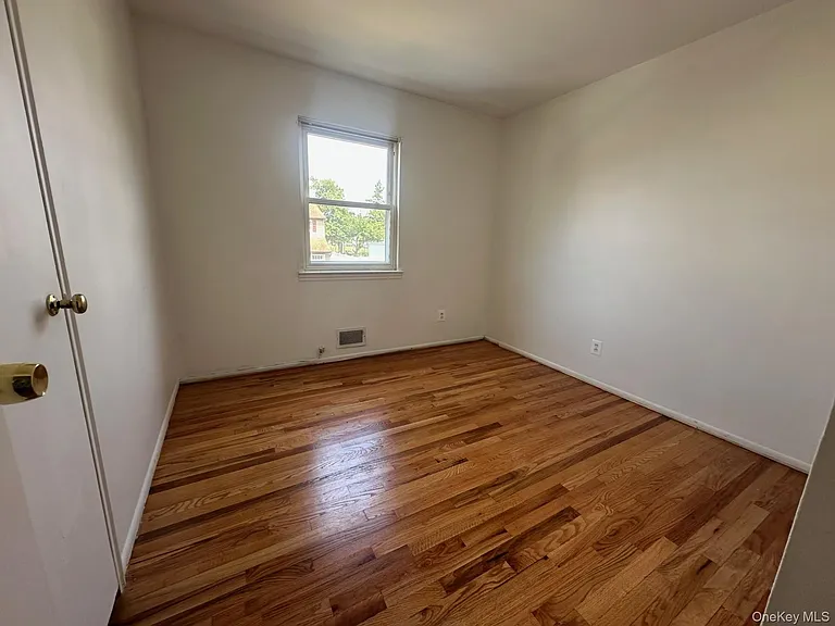 103 Wayne St — Photo 12