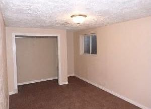 4th image of 2616 Towne Dr