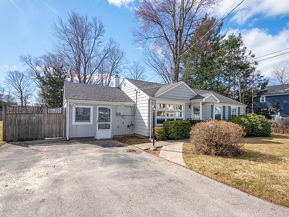 2nd image of 15 Dana Rd