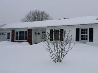 42 New Hampshire Ave, Somerset, MA 02726