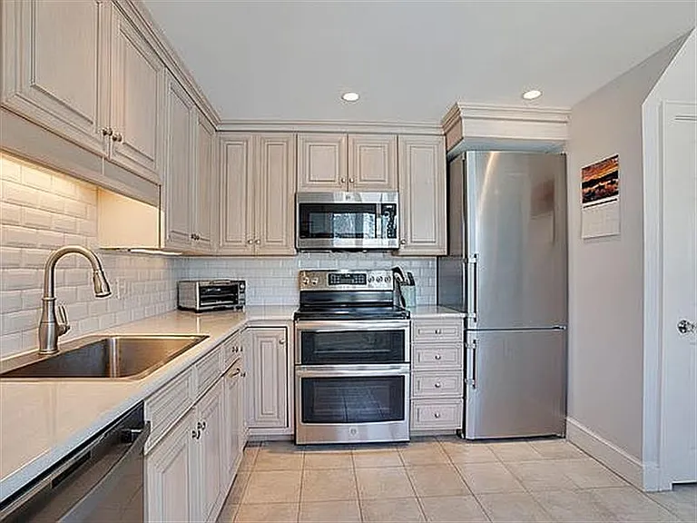 135 Ocean Ave #18-178 — Photo 11