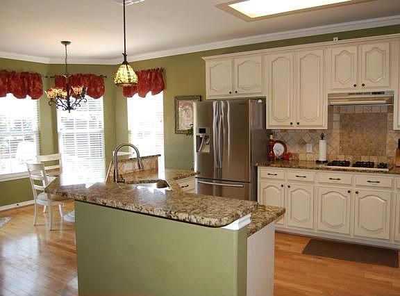 5th image of 8705 La Quinta Ln
