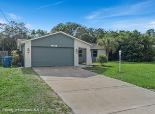 1084 Stratton Ave, Spring Hill, FL 34609