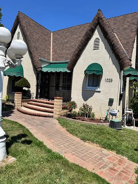 3 bed, 1300 sqft, $3,600 — Photo 2