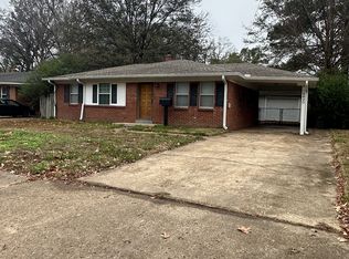 4820 Quince Rd, Memphis, TN 38117