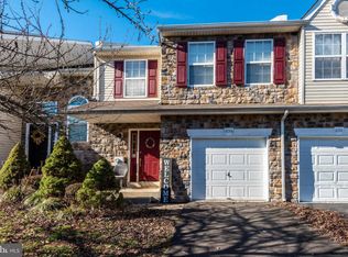 656 Chadbourne Ct, Harleysville, PA 19438