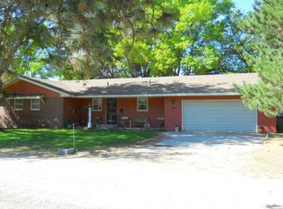 206 Eagles Nest Rd, North Platte, NE 69101