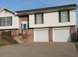 612 Clover Rd, Hannibal, MO 63401