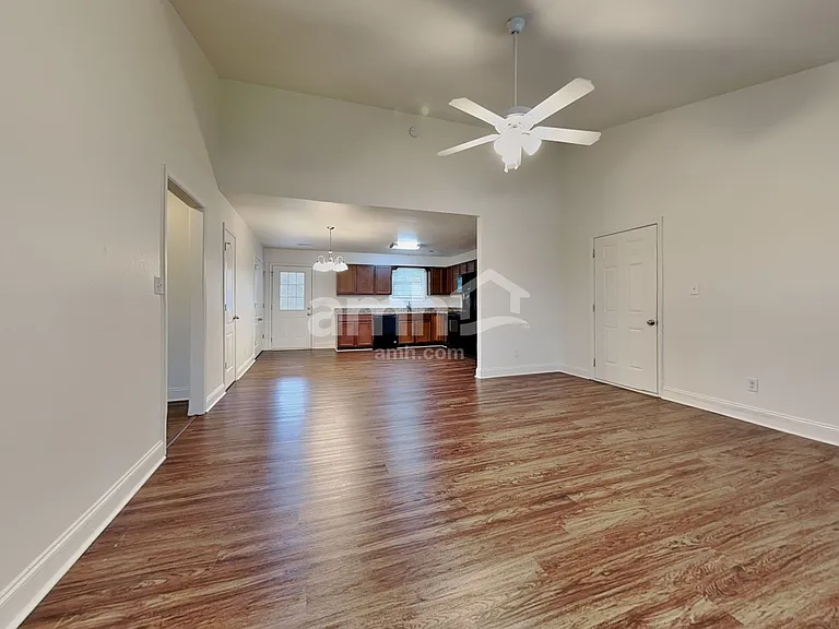 6515 Mission Springs Ln — Photo 8