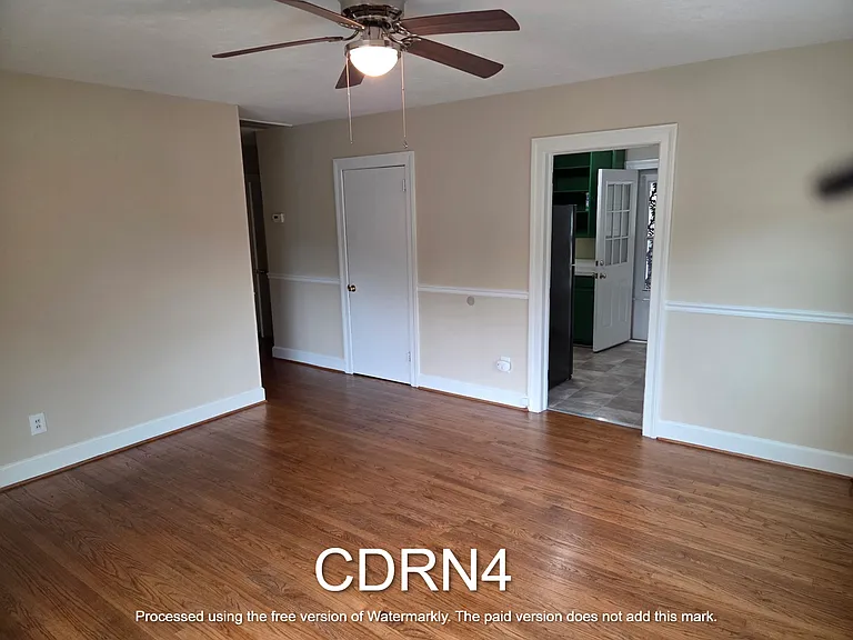 318 Jefferson St W — Photo 8
