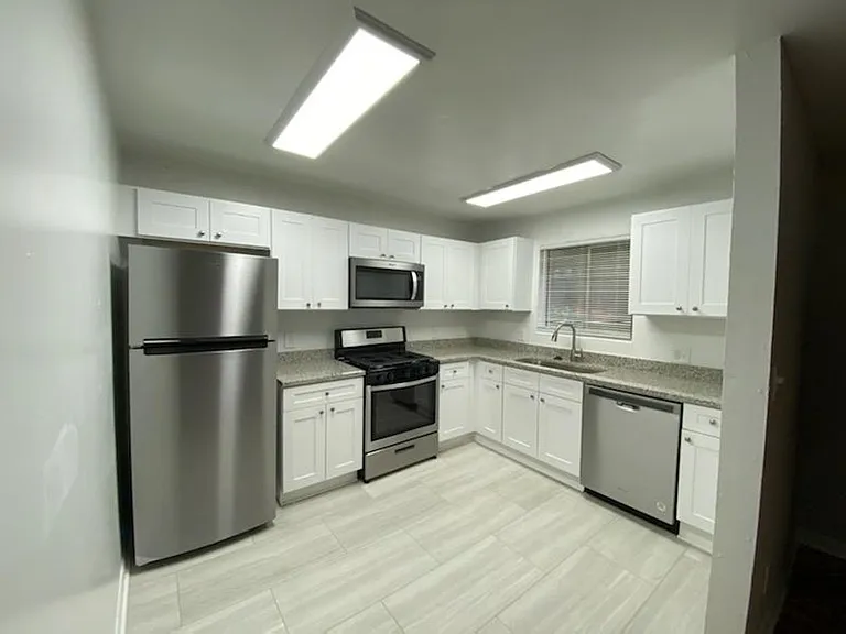 1570 Memorial Drive — Photo 14