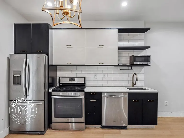 86 Clinton Ave #2 — Photo 4
