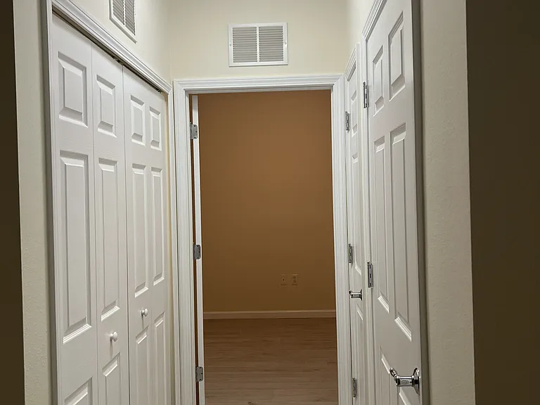 2128 River Turia Cir — Photo 4