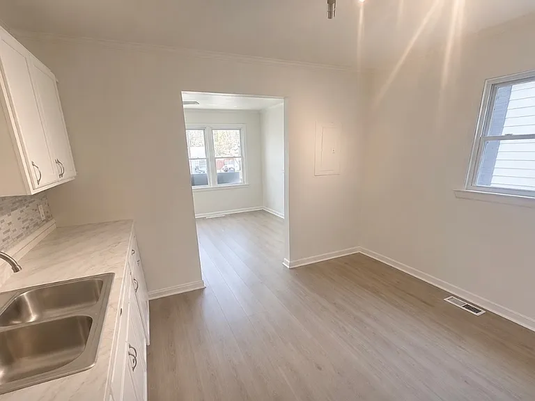 3007 Central Ave — Photo 11