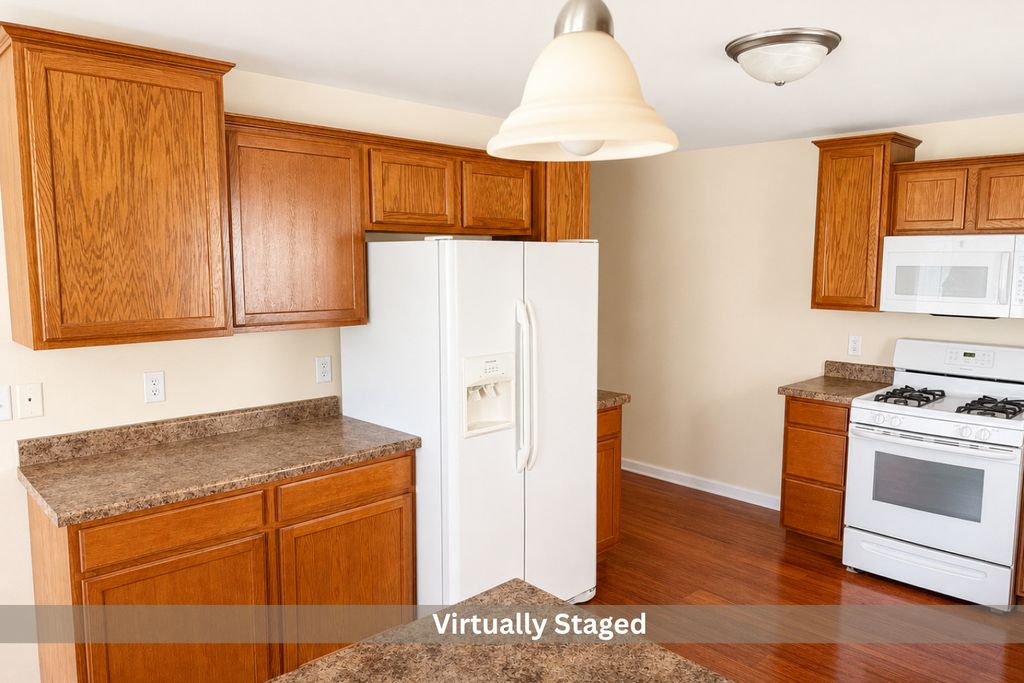 1705 W River St #B, Dixon, IL - View 4