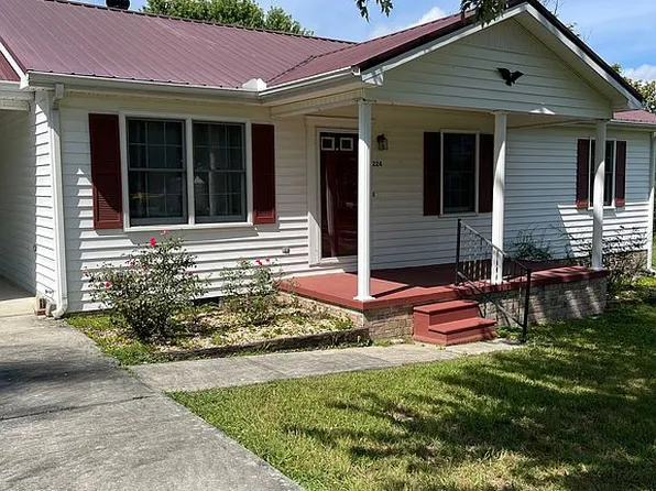 224 Wesley St, Tullahoma, TN 37388
