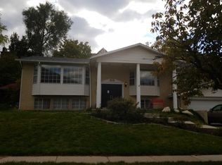 8906 S Tracy Dr, Sandy, UT 84093
