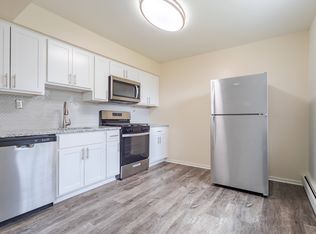 Congress Apartment Homes, Allentown, PA 18109