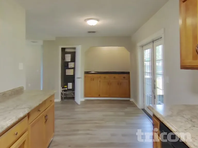 2159 Acorn Mnr — Photo 6