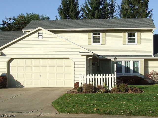1st image of 693 Bent Creek Dr
