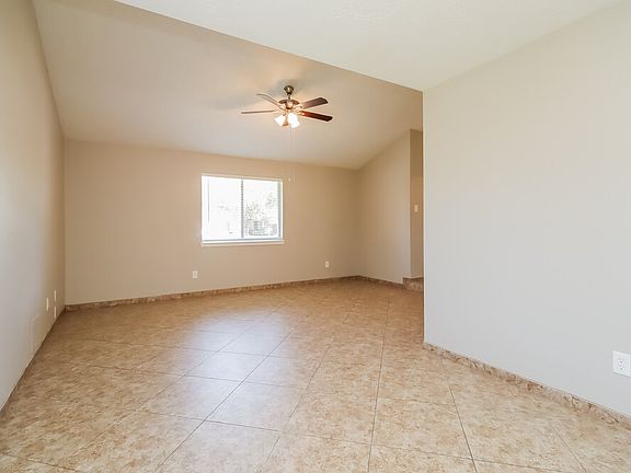 5th image of 6027 Leafwood Cir
