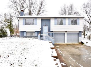 611 Shady Creek Dr, Greenwood, IN 46142