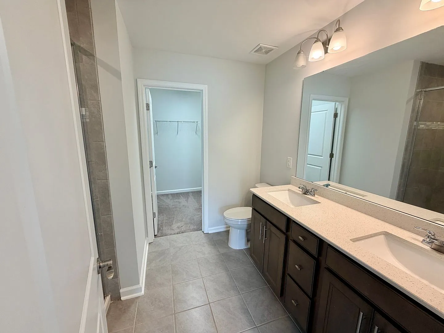 3BR/2.5BA Townhouse in Pringle Town — Photo 4
