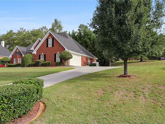 3rd image of 3131 Brians Creek Dr SE