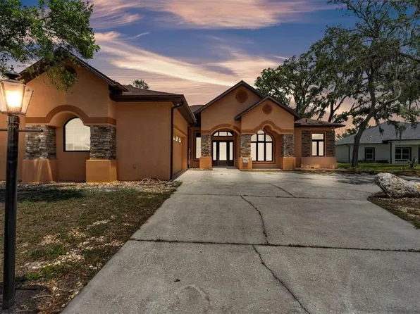 5370 Boxtree Ct, Dade City, FL 33523