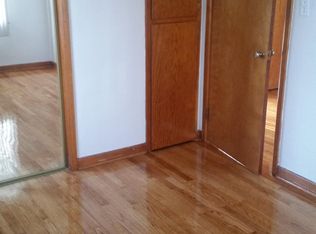 1353 J Ave NE #2, Cedar Rapids, IA 52402