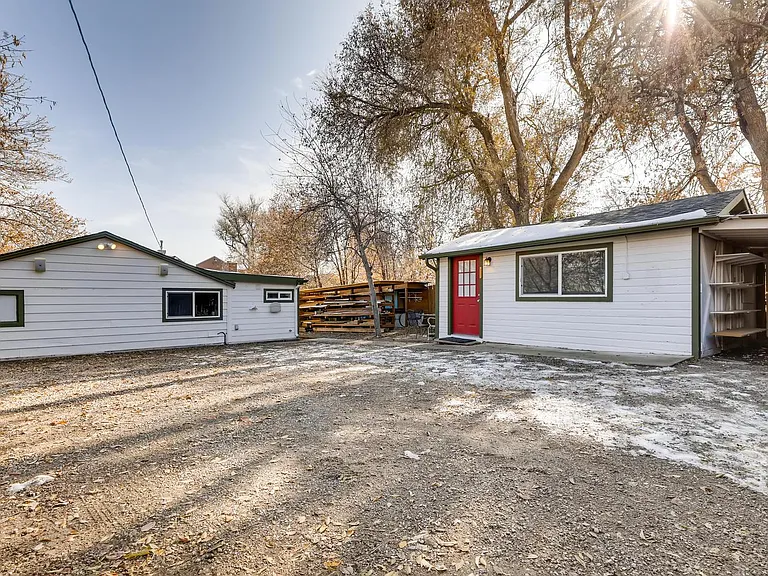 1237 Main St — Photo 23