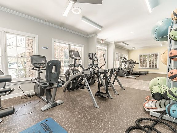 3rd image of 100 Chattahoochee Cir #236e12a87