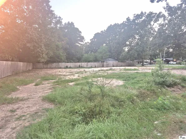 9310 Cottonwood Dr, Bastrop, LA 71220