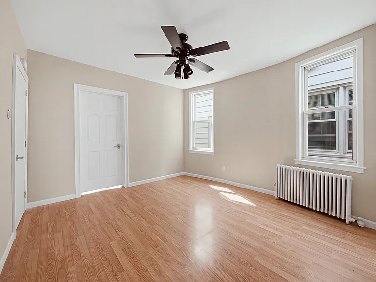 29 W 52nd St #2 — Photo 6