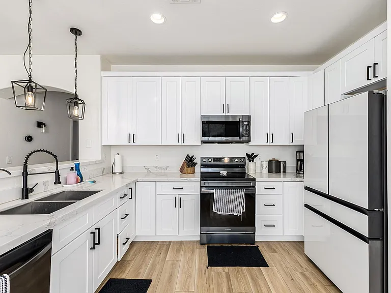 2707 W Lamar Rd — Photo 44