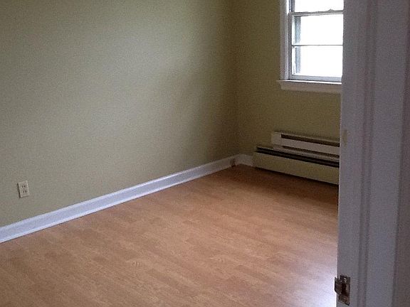 3rd image of 136 Eugene St #136