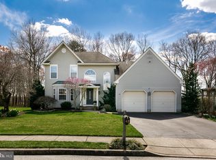 42 Warren Way, Burlington, NJ 08016