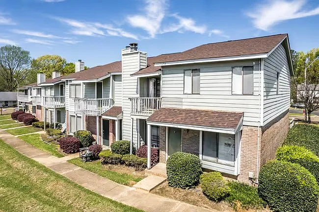 Carrington Townhomes — Photo 8