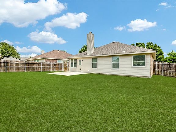 4th image of 3441 Hermalinda Dr