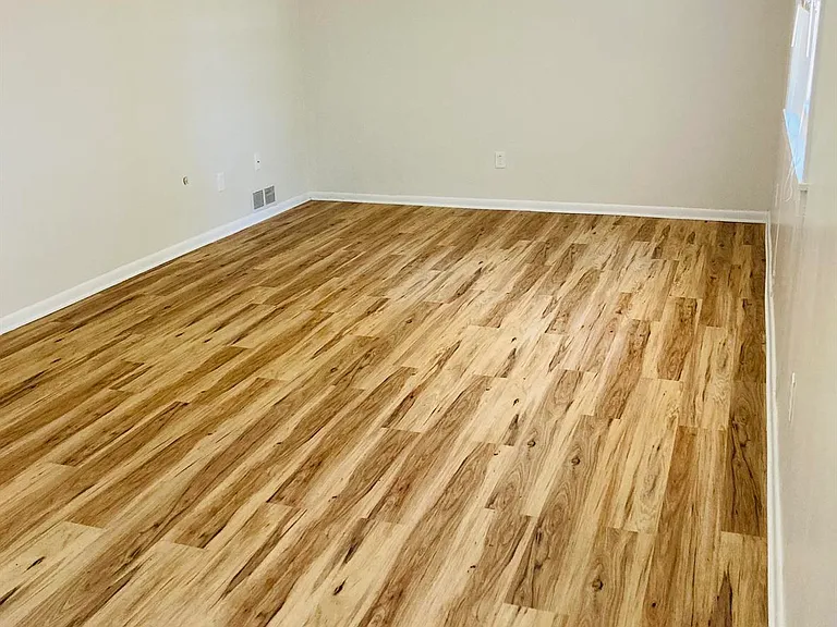 Mountain Ridge Townhouses — Photo 15