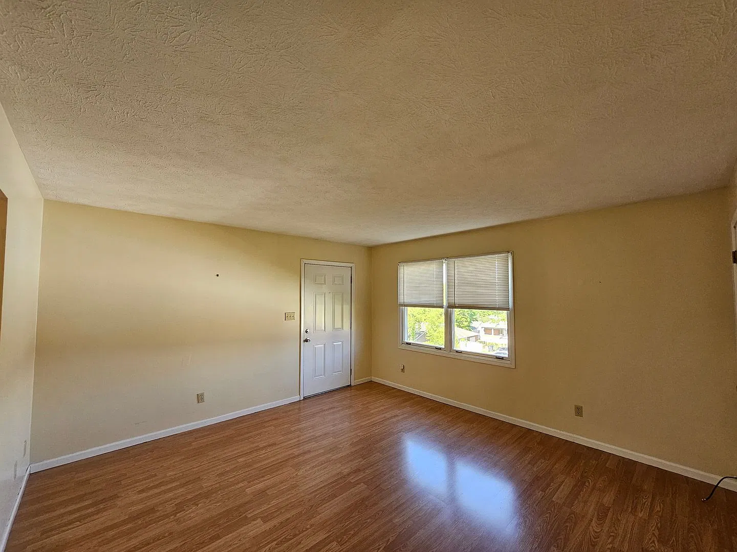 2865 University Avenue — Photo 3